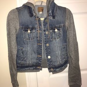 Women’s American Eagle Hooded Denim Jacket